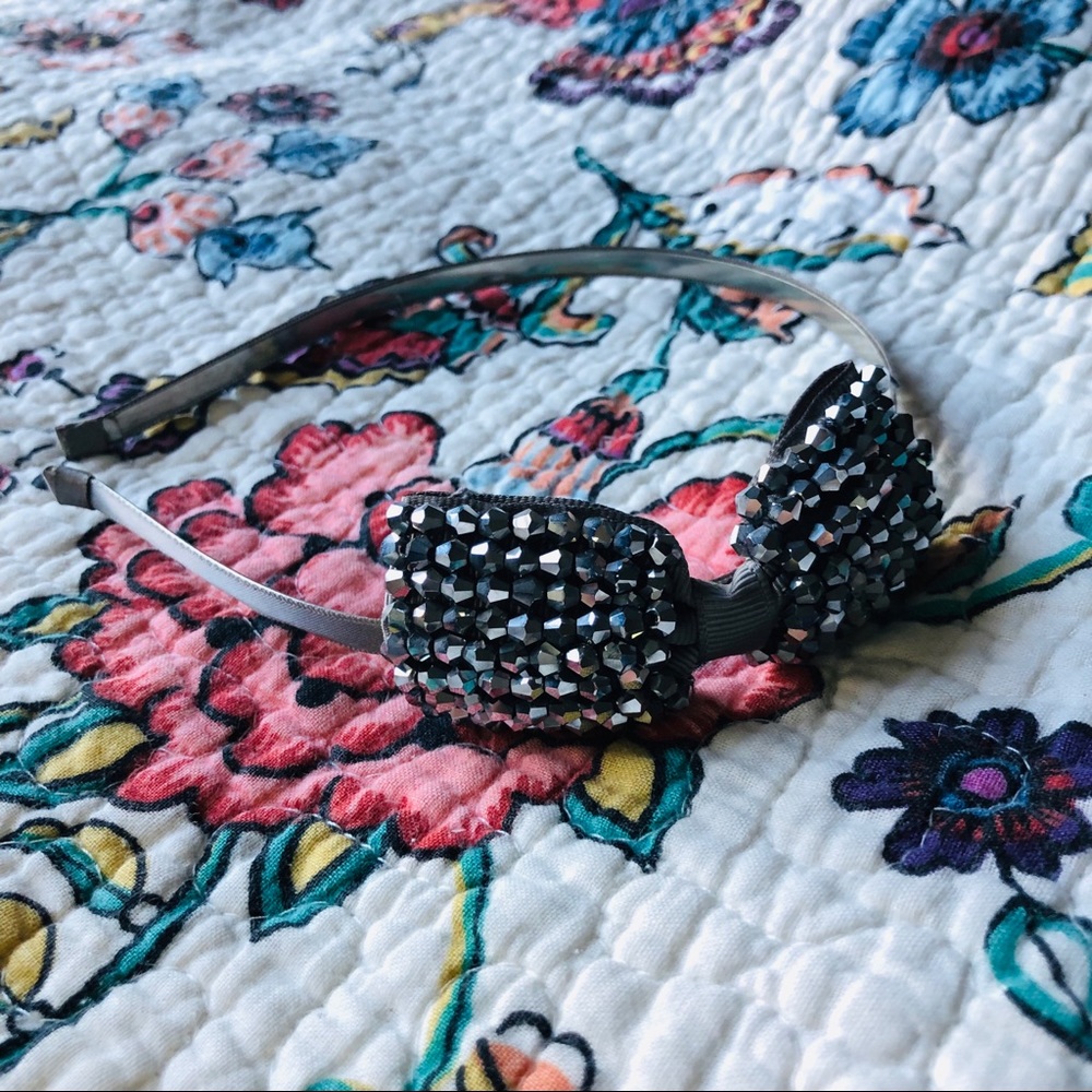 FREE w/ Bundle Embellished Bow Headband